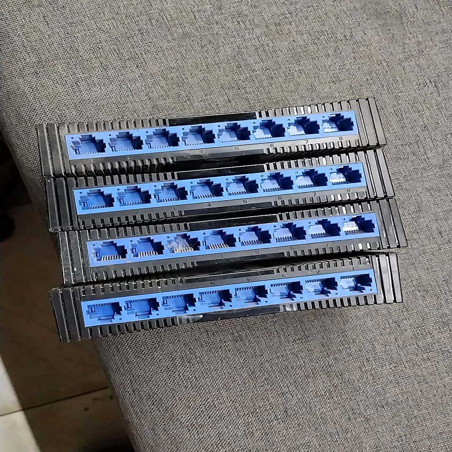 TP-LINKTL-SG10088口千兆交换机塑壳高速--议价商品