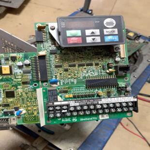 PG卡板一套600元 议价台达VJ液压伺服器****板 端子板