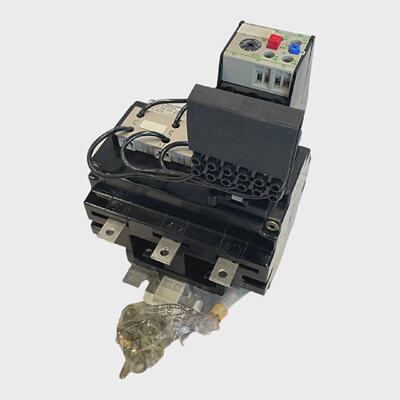 Siemens 3UC58002E 2540A Circuit Breaker for Industrial Use C