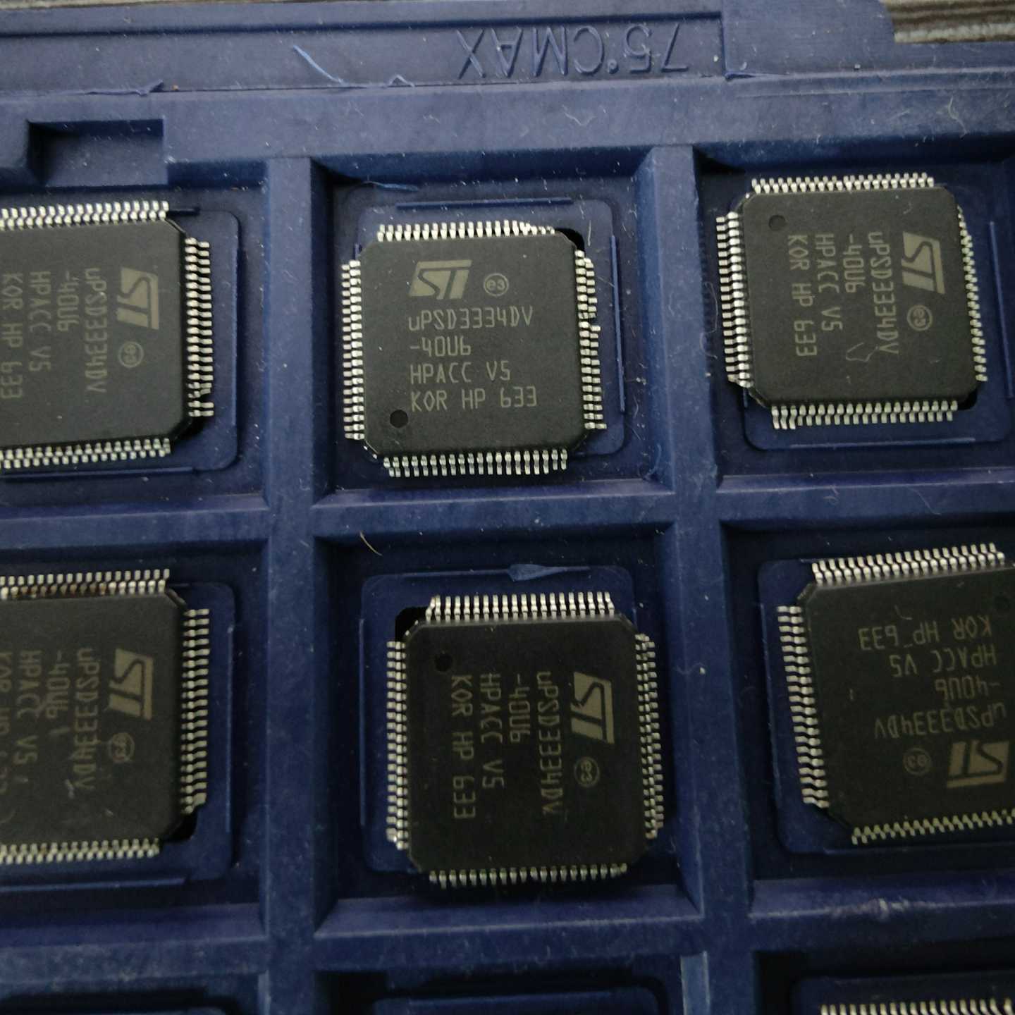 upsd3334dv芯片12祇脚位有变型询价