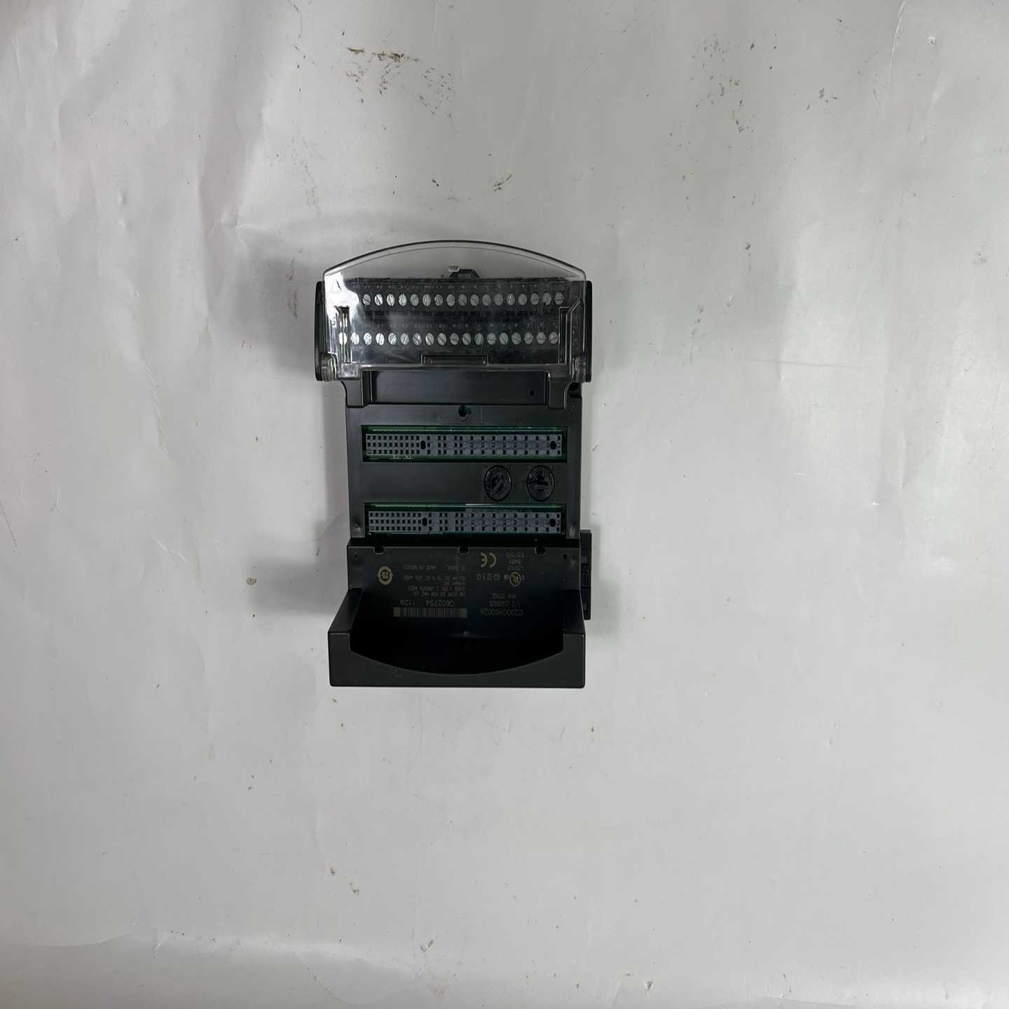 IC200CHS002K  box-style i/o【鑫鑫商铺】