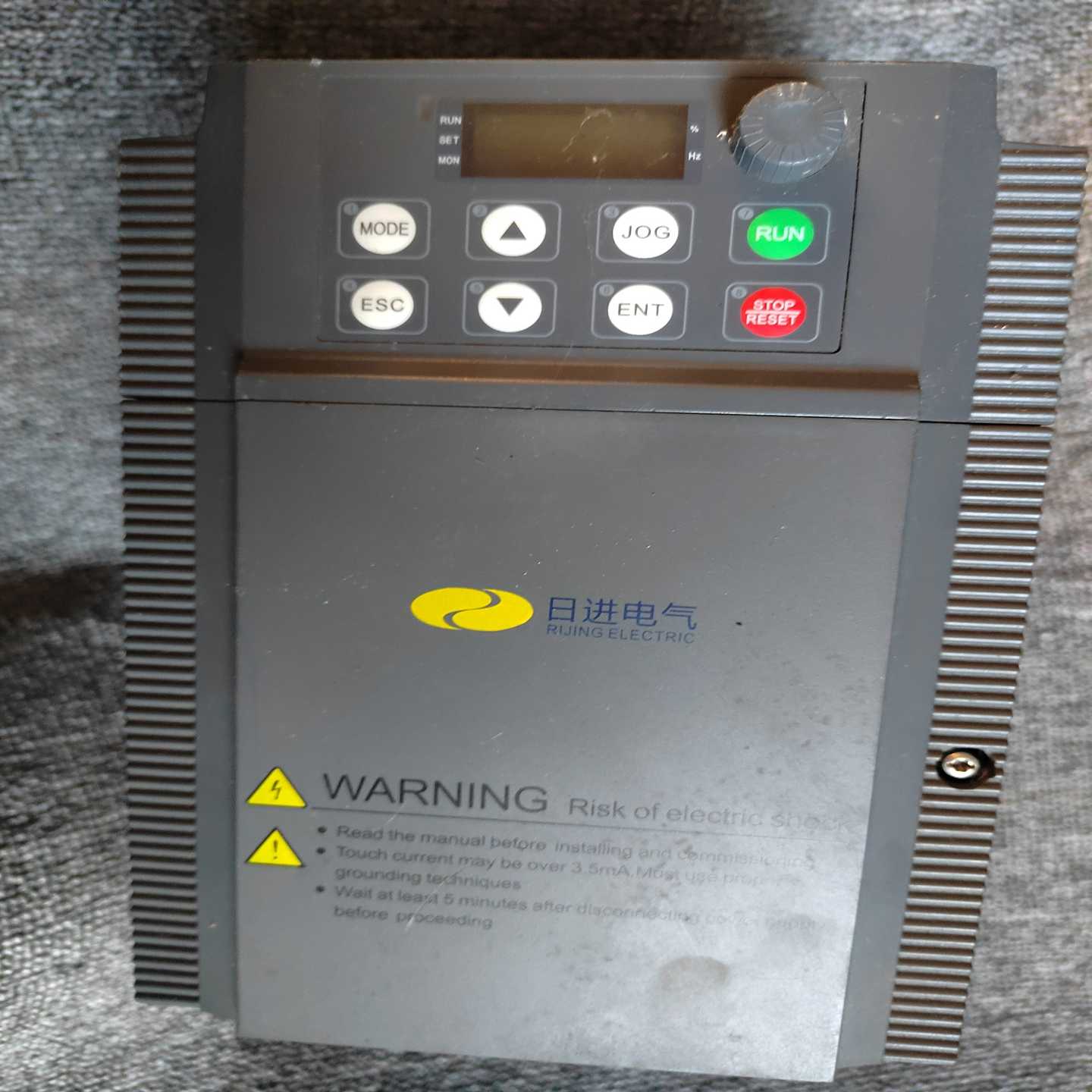 上海日进变频器RJS200-4RG/5R5P-T4-E14T【博航商行】