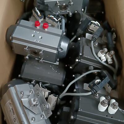 询-ADELO controls AT063D090F05