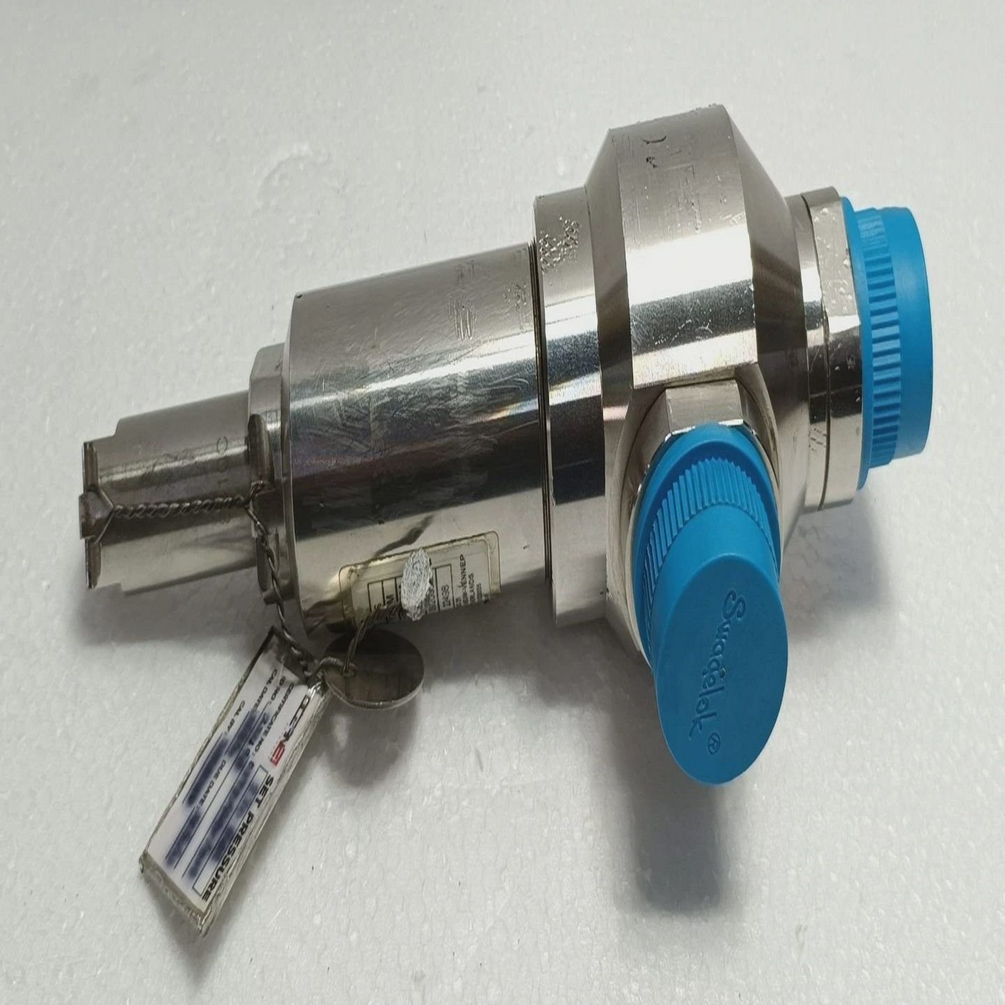 RHPS世伟洛克PRV6/8M-02-3-N不锈钢减压阀230BARG套装