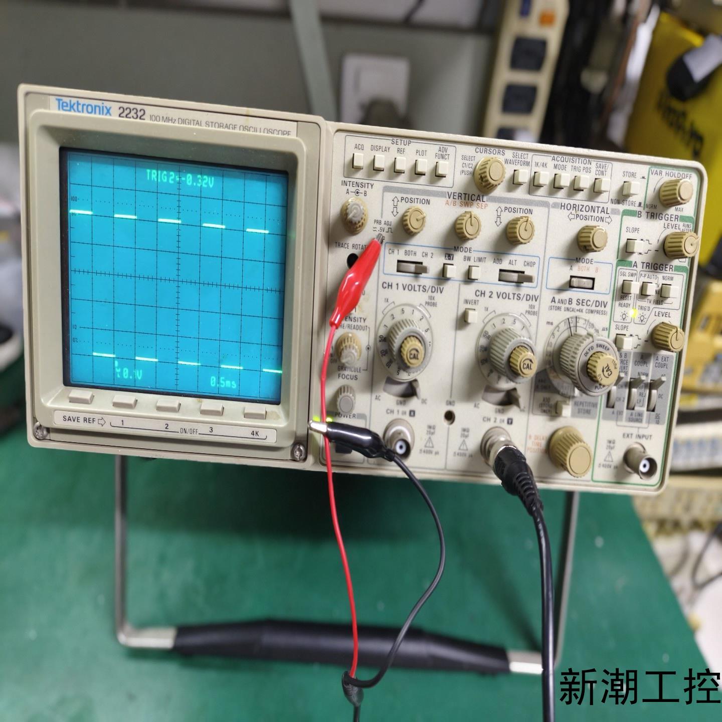 泰克模拟数字两用示波器tek2232一百兆双通道模拟数字议价商品