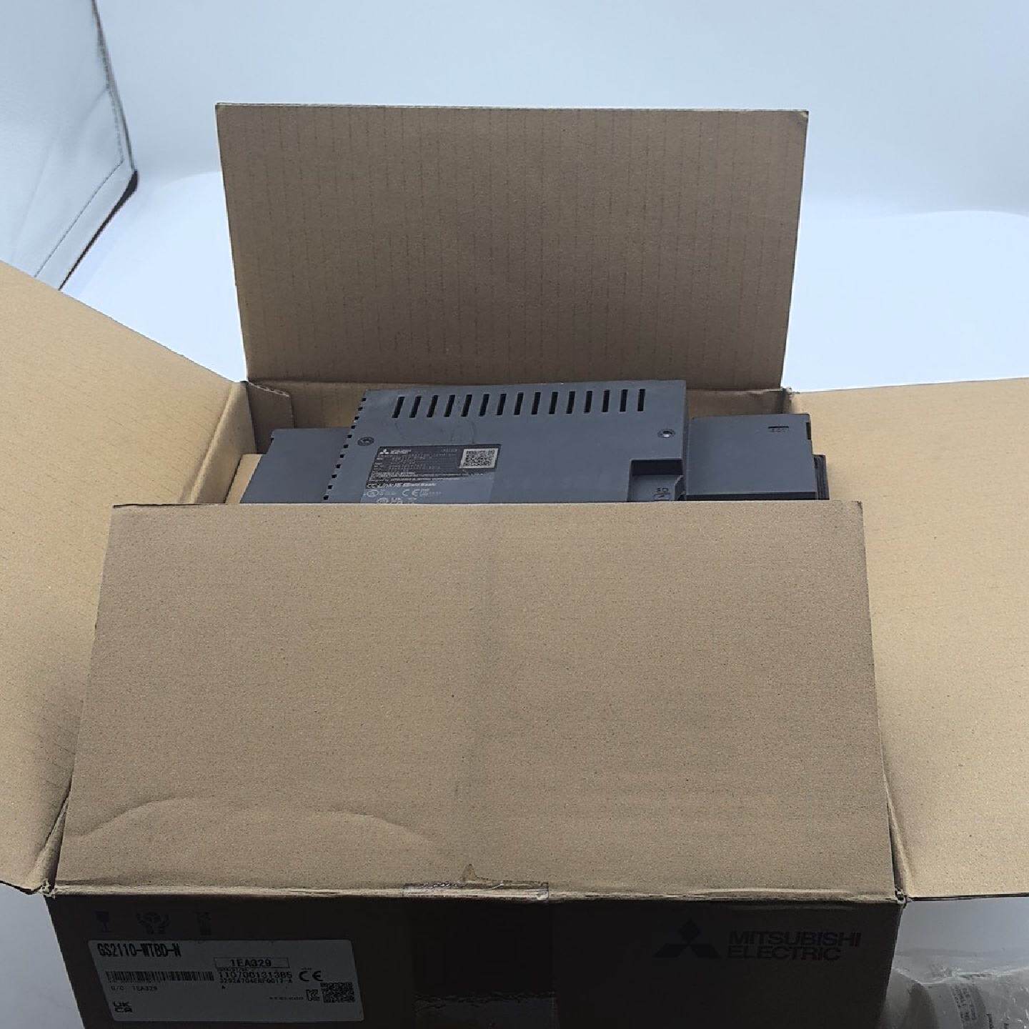 二手带包装三菱触摸屏GS2110-WTBD-N,功能包好,成--议价商品