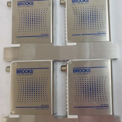 Brooks Instrument GF125C Mass Flow Controller MFC GF125CXXC