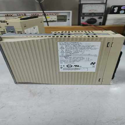 询价~安川伺服驱动器，SGDV-7R6A11A002000，成色如