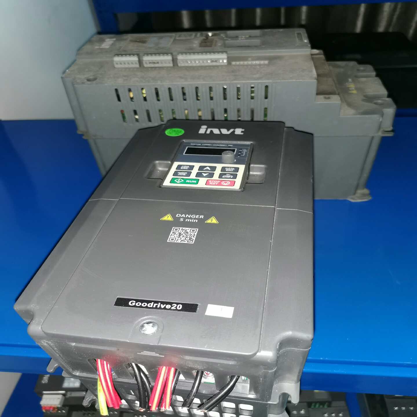 GD20-5R5G-4，实物图片，正常拆机，功能包好不包邮，--议价商品