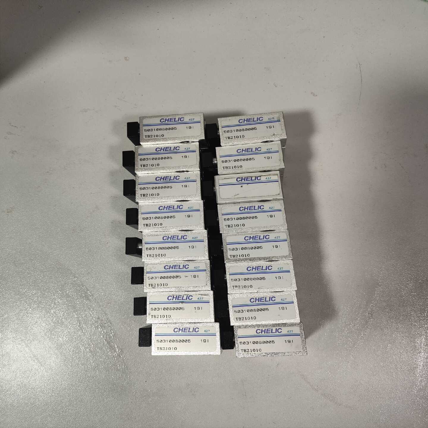 议价气立可21010三轴气缸，