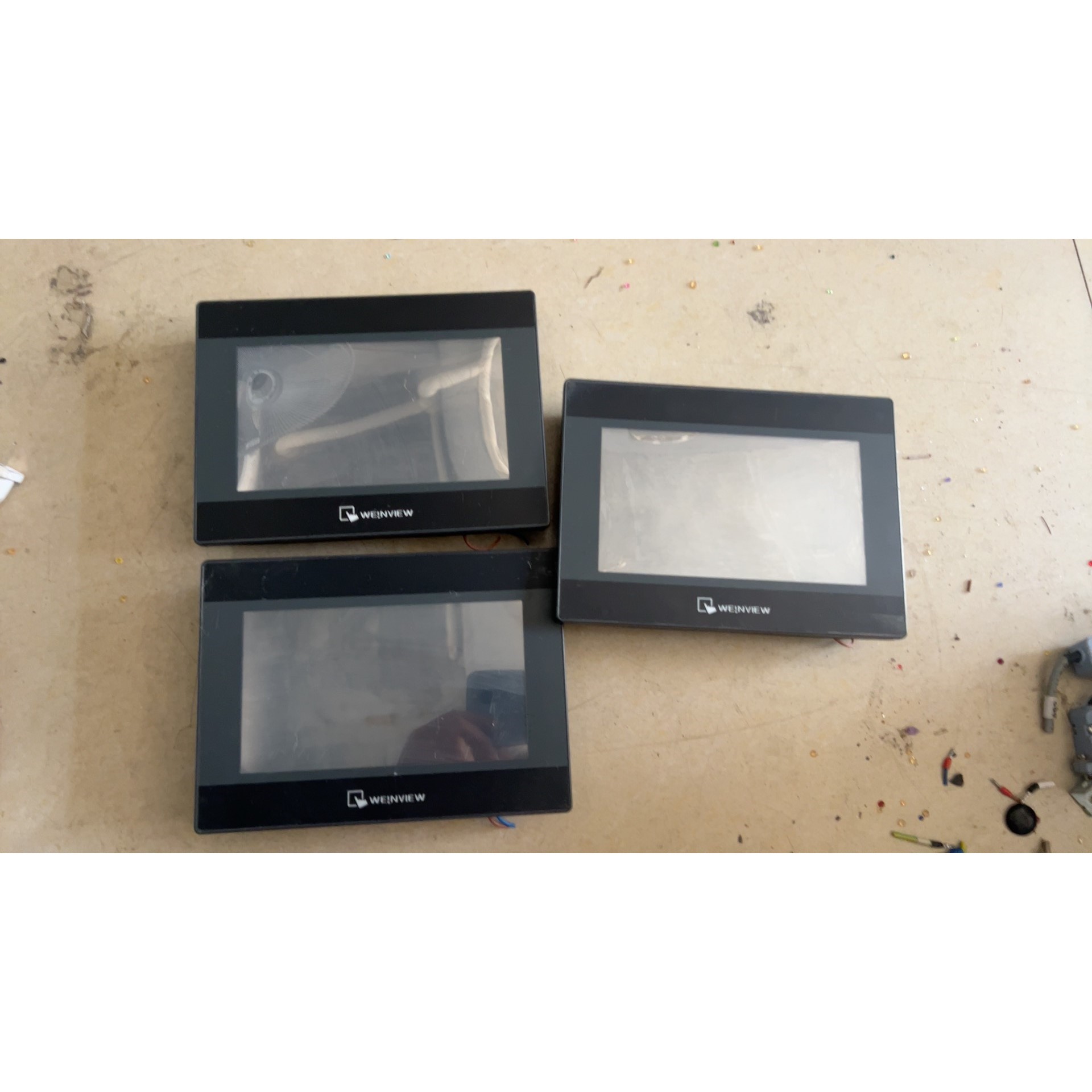 售前询价威纶的TK6071iP触控屏幕3个实物拍摄功能包好