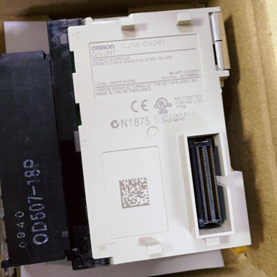 议价全新OMRONCJ1W-DA041