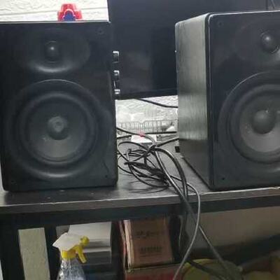 惠威HIVI D1080MKII音箱，音质很好，多年，因议价