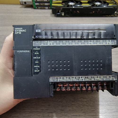 【询价】CP1E-E30DR-A PLC模块，实物如图所示，功适用