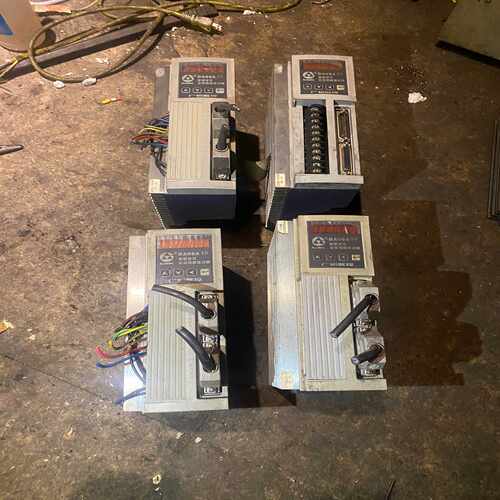 广数伺服驱动器DA98A-10，版本2.4。有十几只，功能正询价