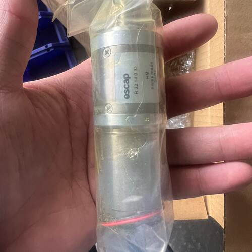 询-escape电机型号R3214033