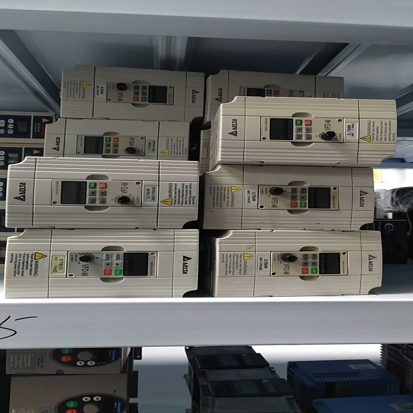 台达变频器0.75KW，VFD007M43B，380，VF适用