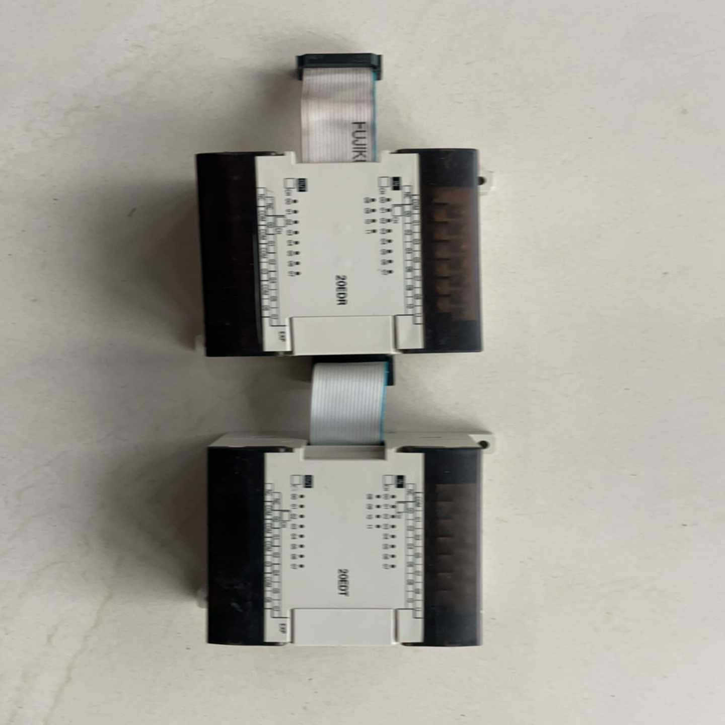 议价CPM1A-20EDT/R，欧母龙plc扩展两个，T的一个，