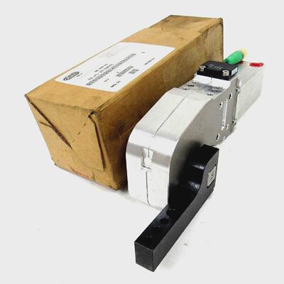 NEW DESTACO 82L4G251B8000 PNEUMATIC CLAMP 82L4G251B8000