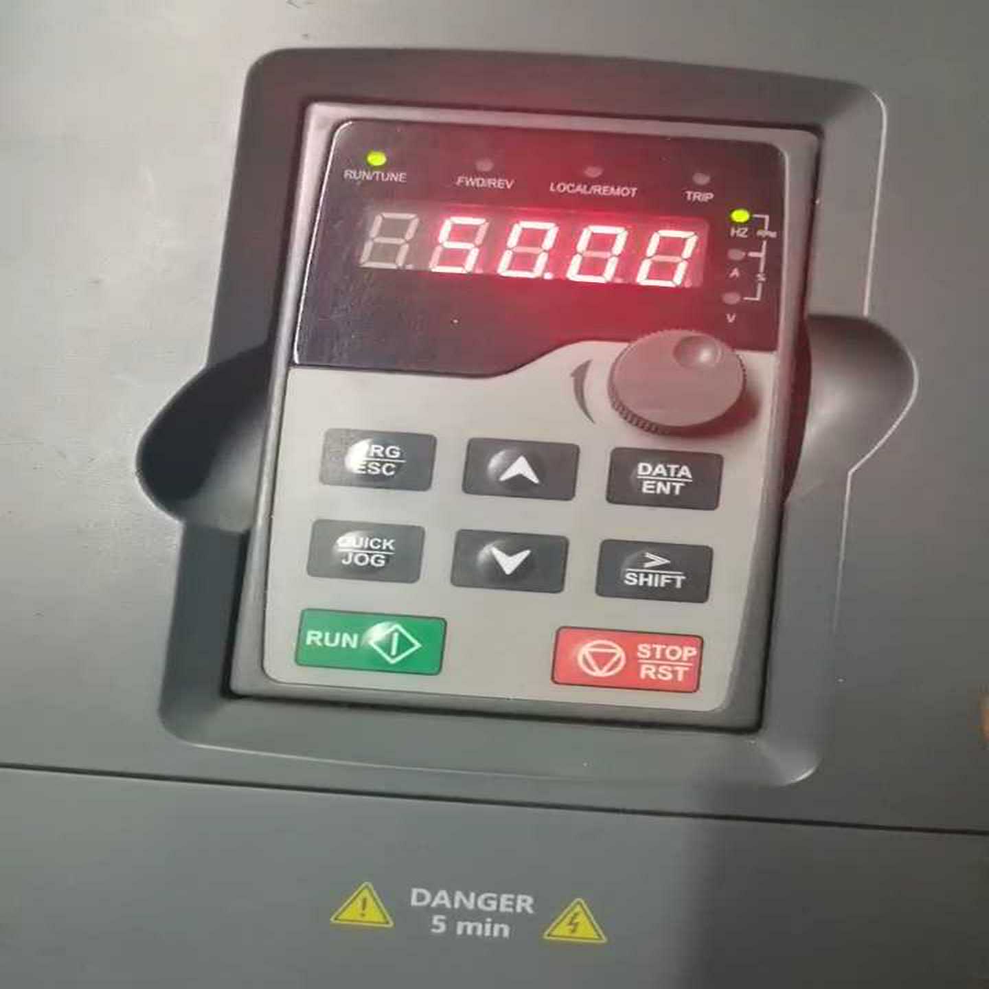 英威腾变频器GD35-030G-4-H2，张力/闭环变频器，