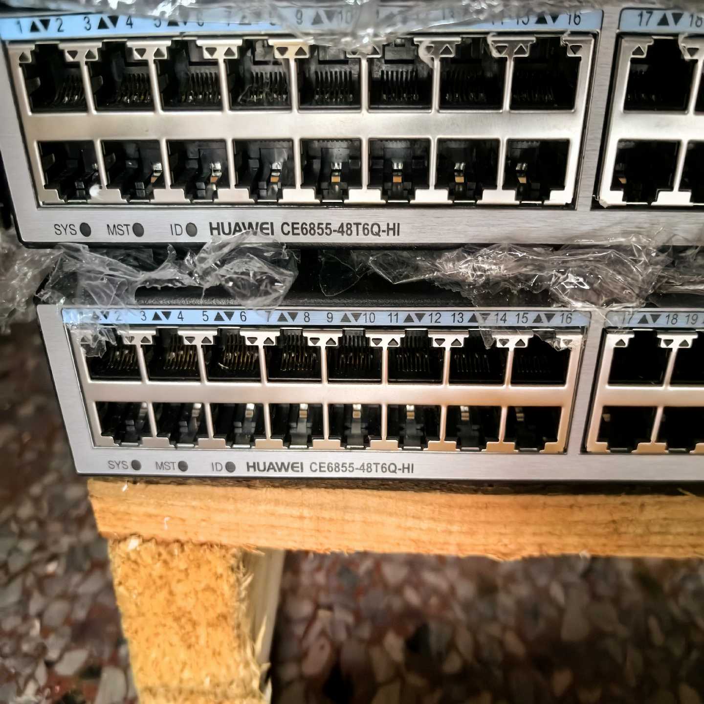 询价华为CE6855-48T6Q-HI交换机