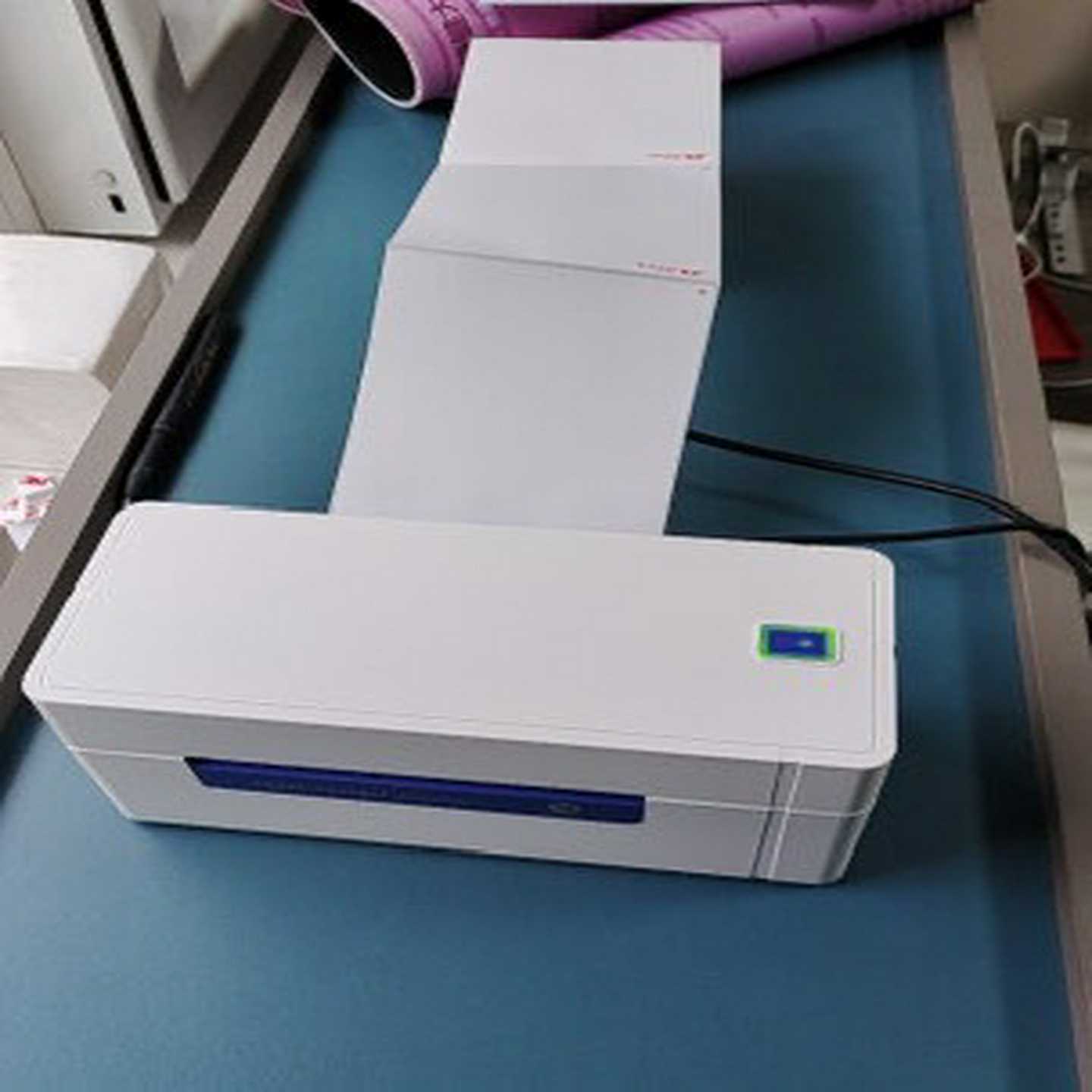 9成新，电商不做了。现出一个启锐QR488热敏快递单打印机。--议价