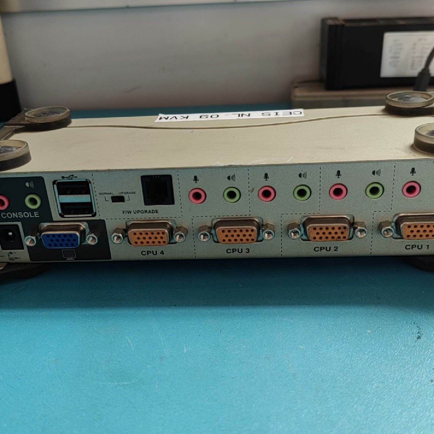 ATEN 宏正切换器 CS-1734A 4-port USB—议价