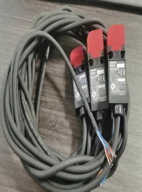 omronD4GS-N4R-3，未使用过，宝贝实物如图！--议价商品