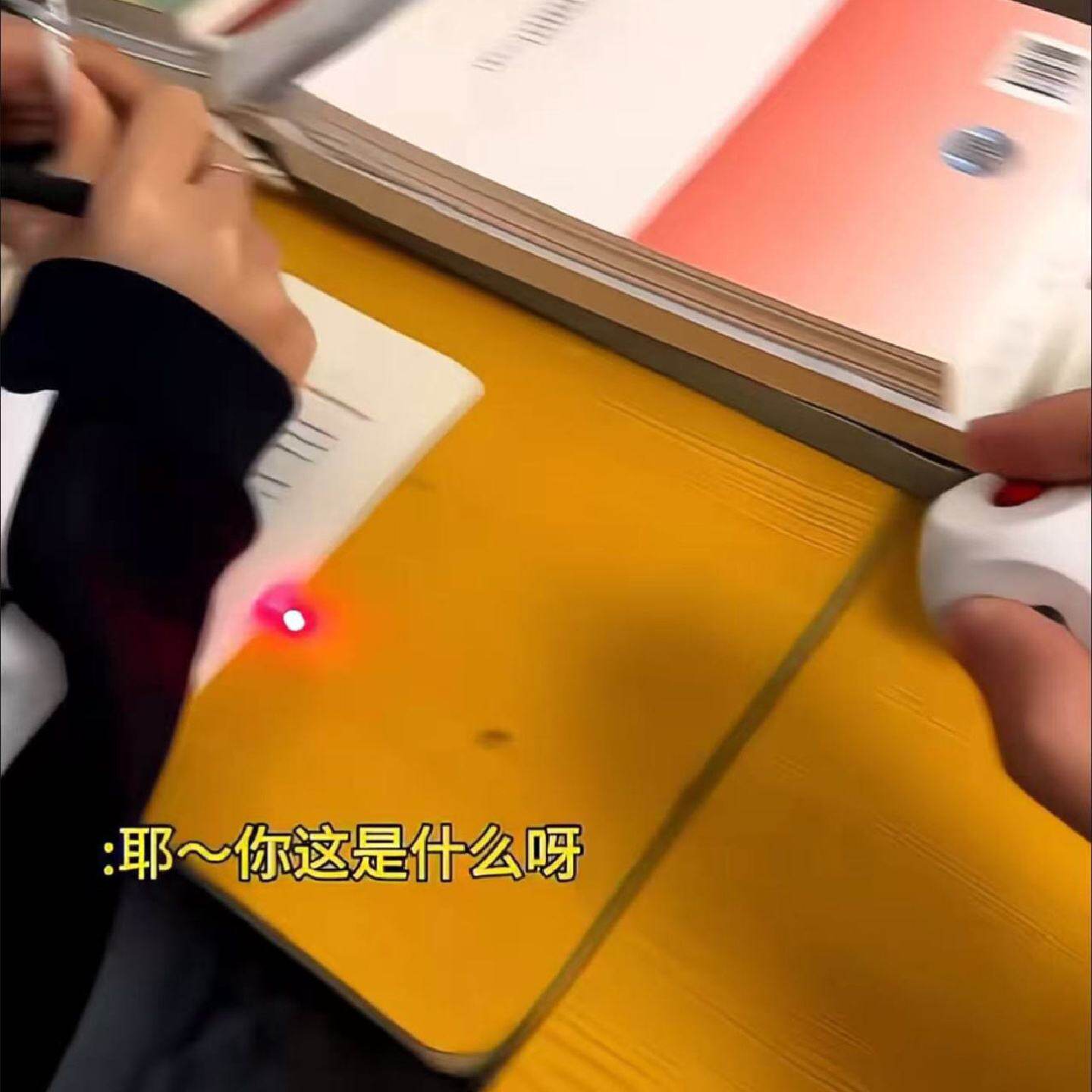电人骰子钥匙扣电击按键挂件整人解压神器恶作剧愚人节整人小玩具