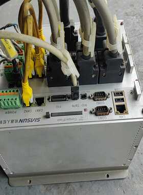 议价新松SIASUN机器人控制器，具体自己看图，实物拍摄，从柜子