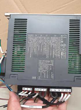 伺服驱动器MR-J4-100B功能橙色如图带插头价格【侨报商行】