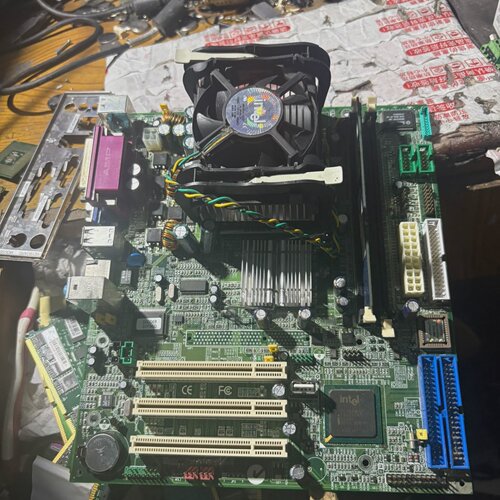 询-瑞传RUBY9710VLAF工业设备机主板实物图