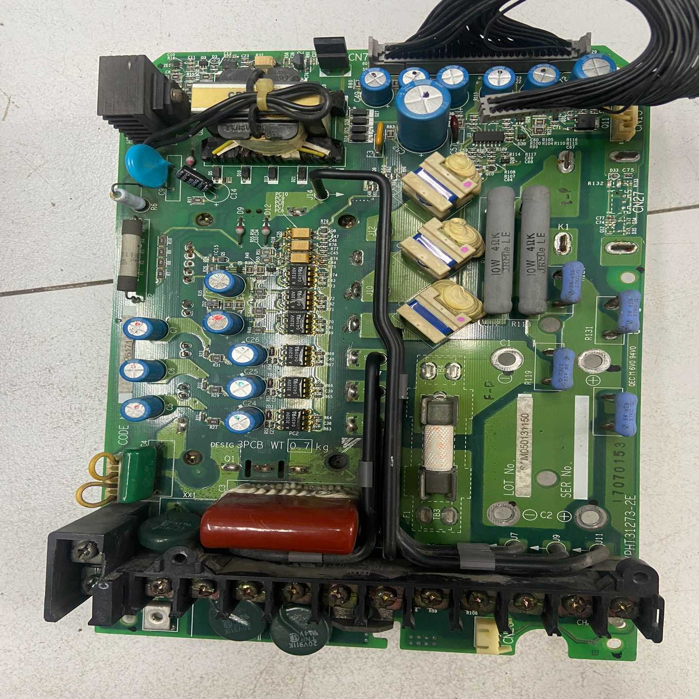 【议价】CIMR-F7B47P5安川变频器7.5KW380V适用