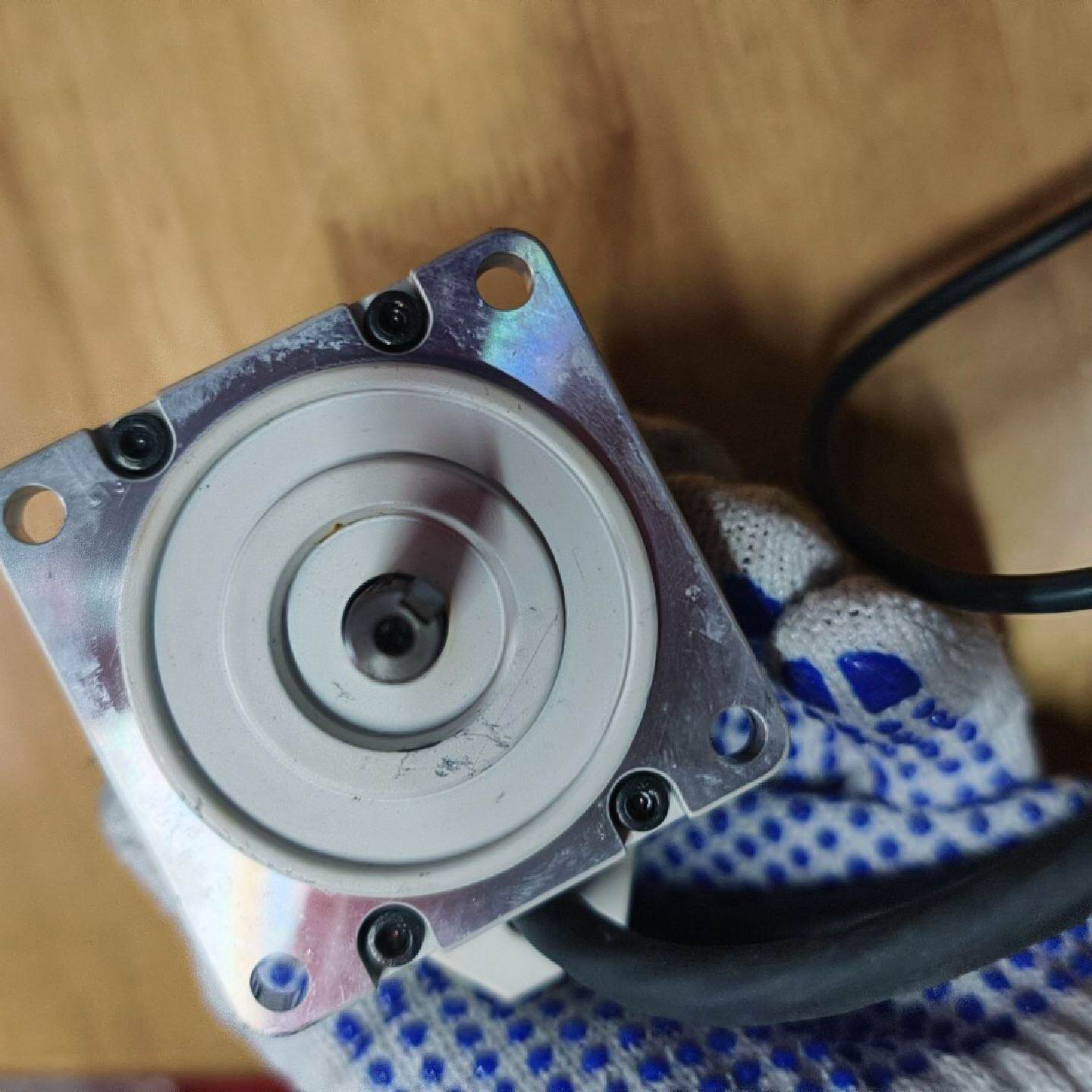 松下伺服电机，型号QMA012A4F，拆机件，带编码器，轴端--议价商