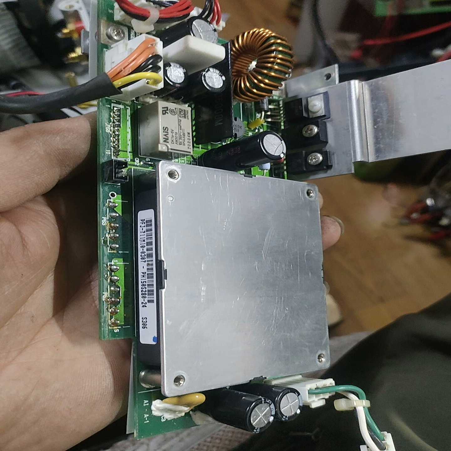 议价拆机电源模块，有懂货的来拍，细节看图，售出不退不换。