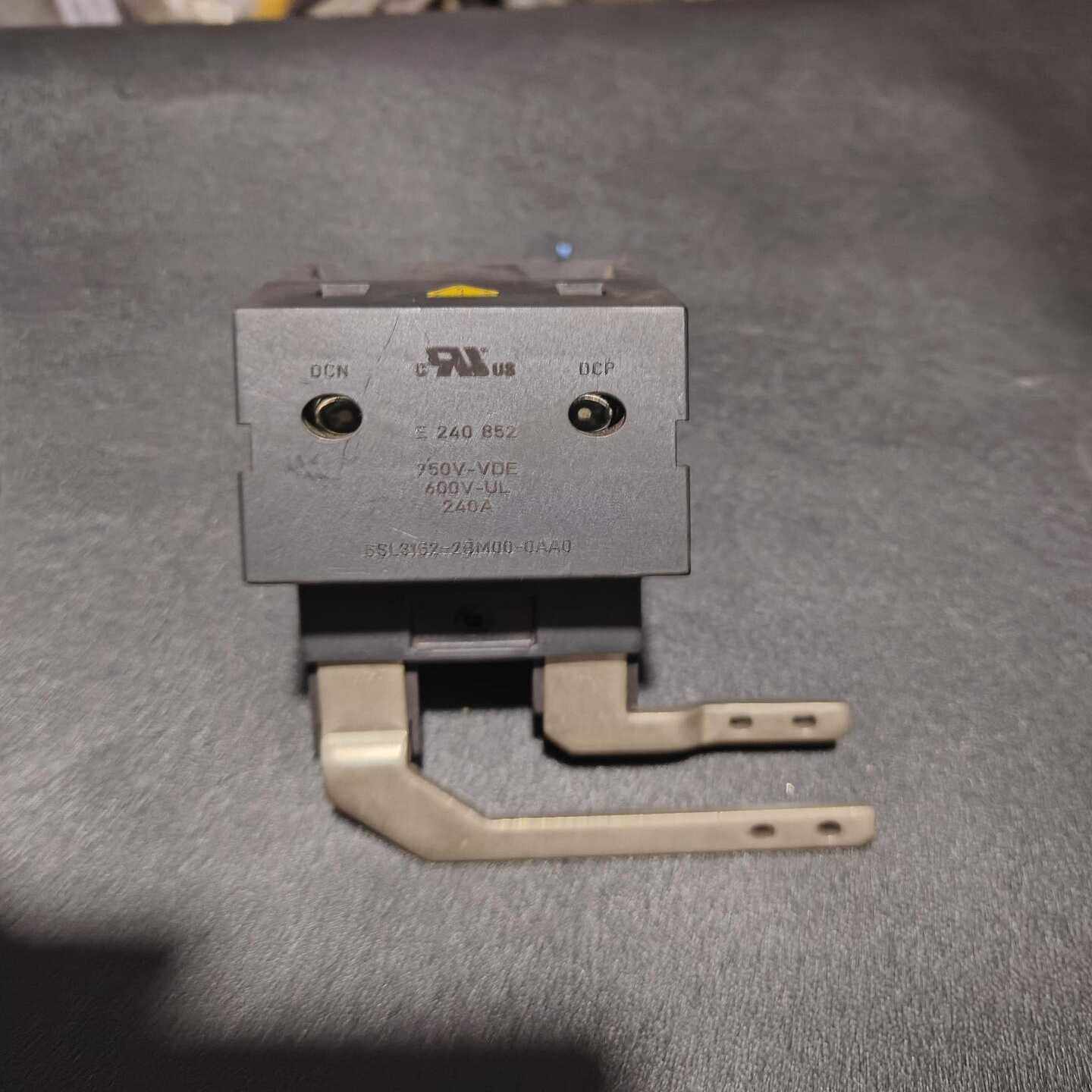 闲置一台6SL3162-2BM00-0AA0，功能完好，看好--议价商品