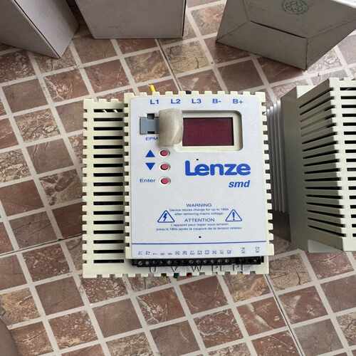 咨询-伦茨SMD系列变频器ESMD402L4TXA，4KW
