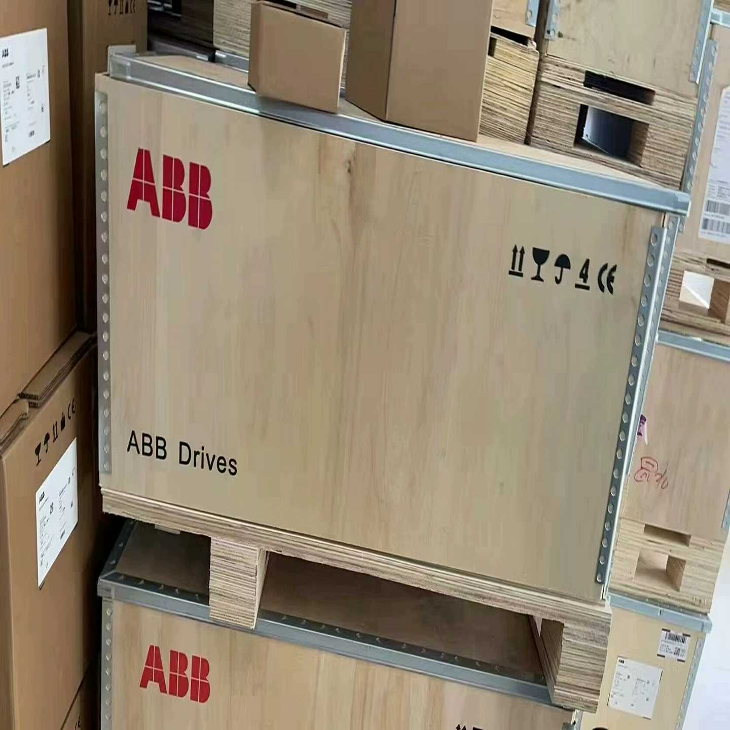 变频器ACS550-01-290A-4重载132KW轻询价