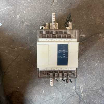 信捷PLCXC2-14T-E，二手拆机，实物拍摄，成色漂亮--议价商品