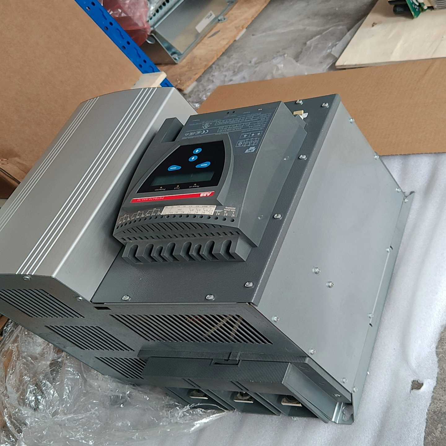 软启动器PSTB470-600-70原装9成新250K