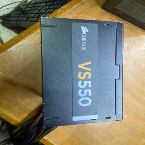 议价海盗船vs550电源，正常使用，无拆无修，成色美丽。cpu4现货/