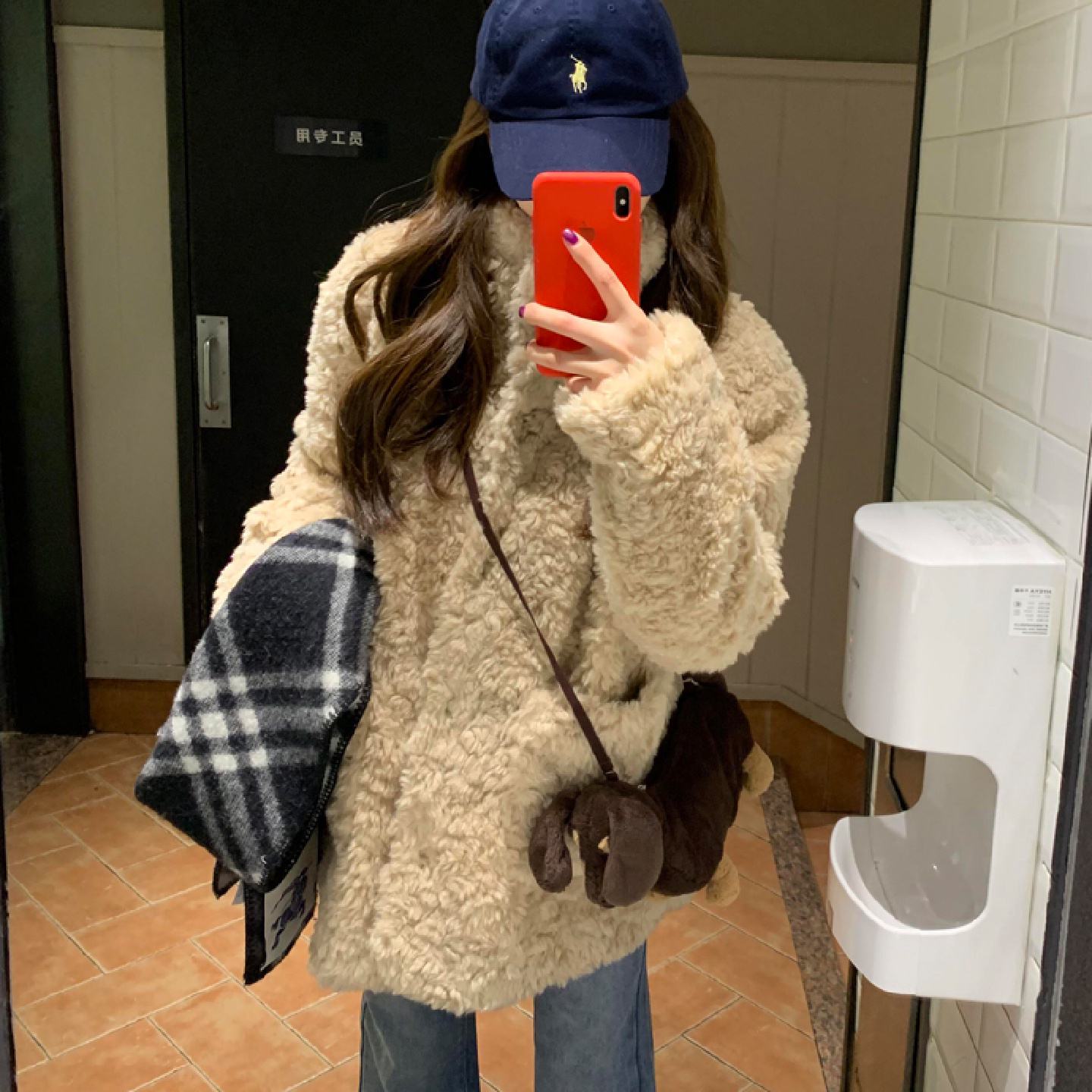 高级复古羊羔毛外套女2025秋冬新款宽松休闲皮毛一体洋派毛绒大衣