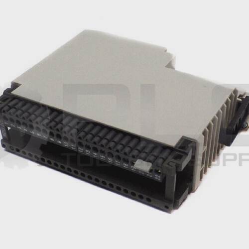 SCHNEIDER AUTOMATION Tsx Compacto ADU 205  ASBADU205 Analgic