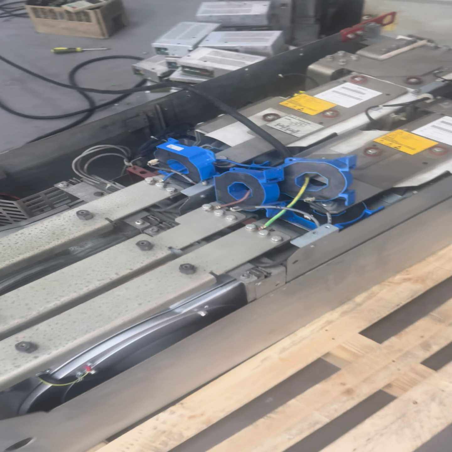 LEM霍尔传感器LF1005-S/SP36，蓝色外壳，带二维--议价商品