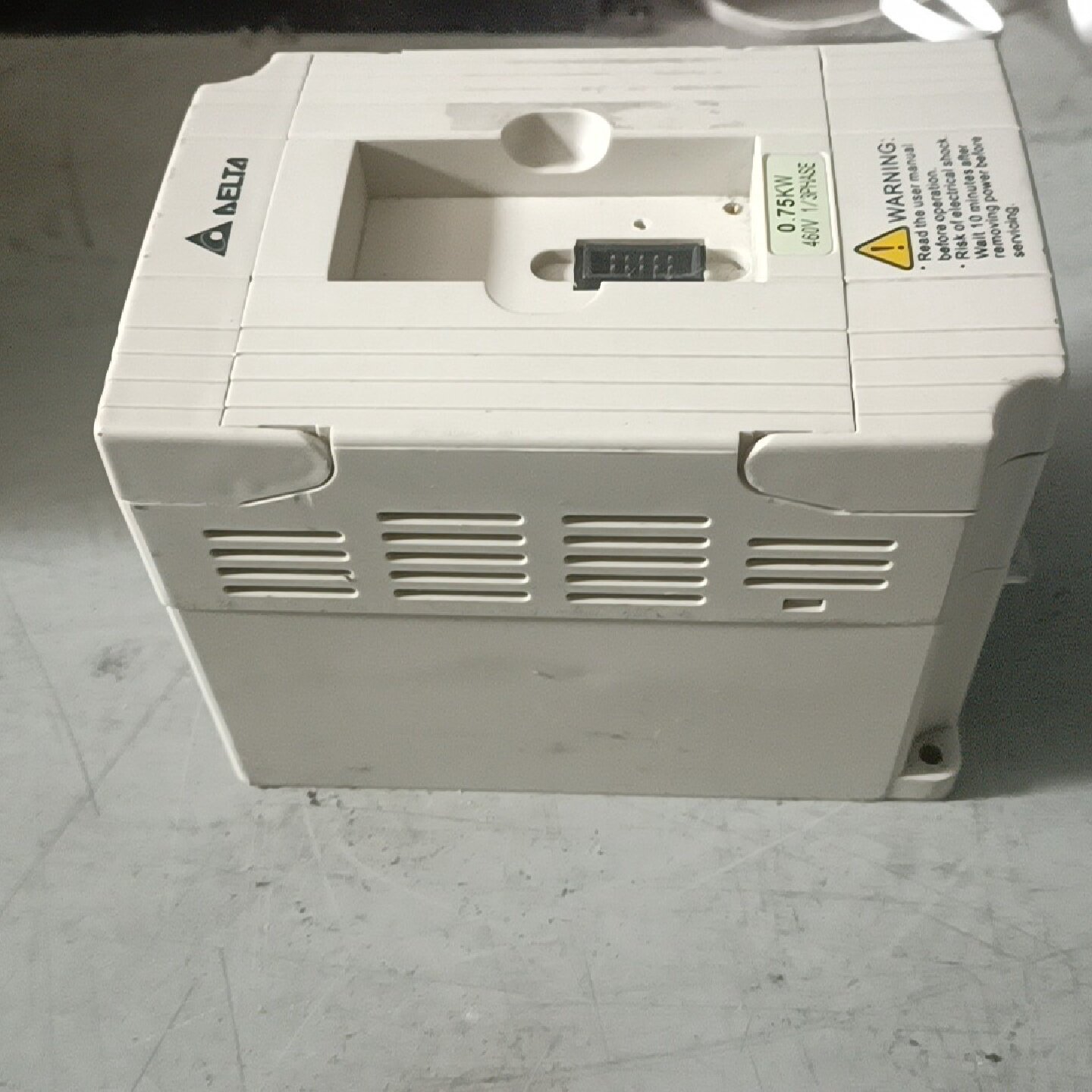 VFD0007M43B台达0.75KW/380V变频器，实物--议价商品