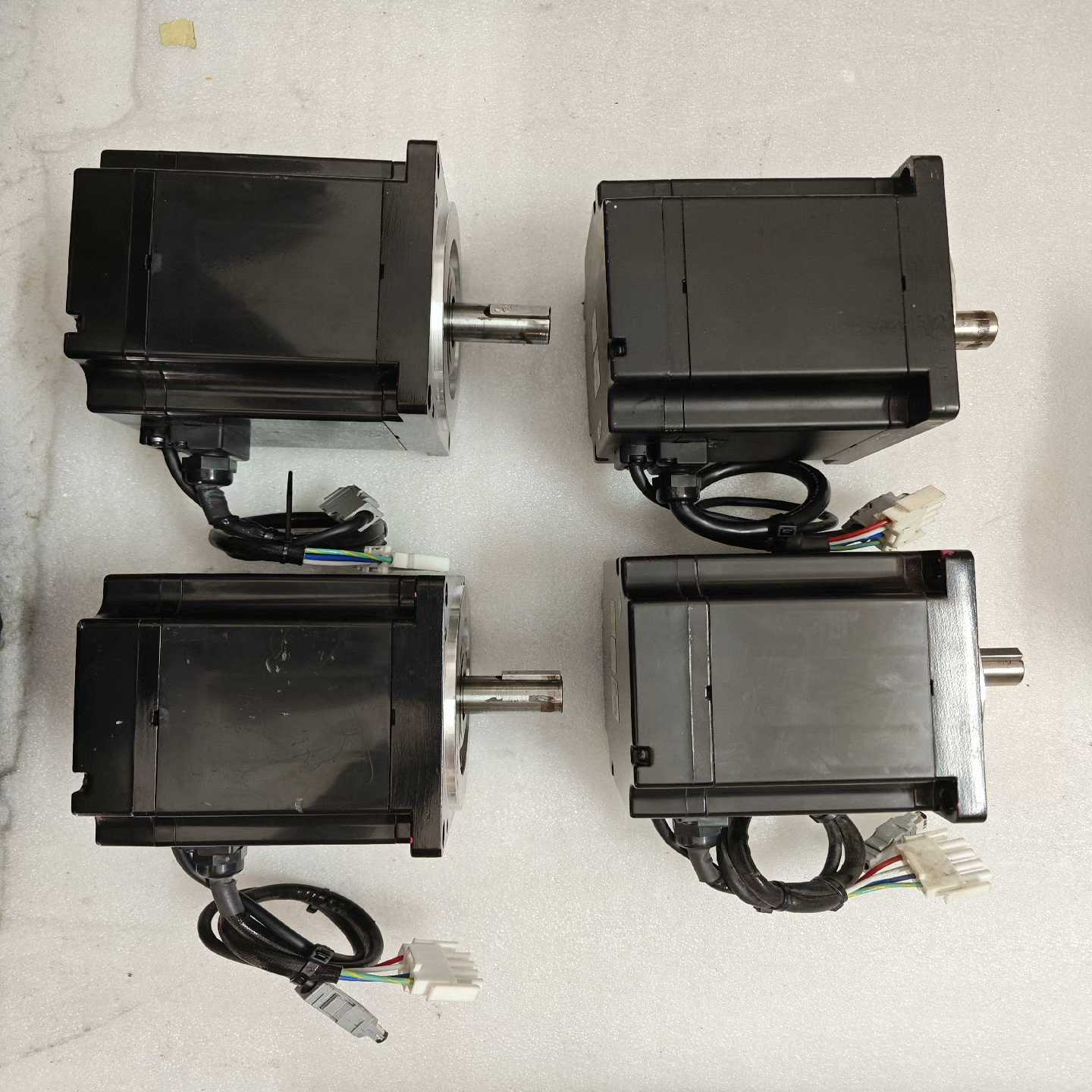 【议价】SGMPS-15ACA61/21-E安川3系1.5KW伺服电适用