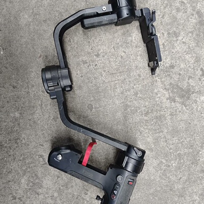 议价Zhiyun Mirrorless Triaxial Stabilizer适用