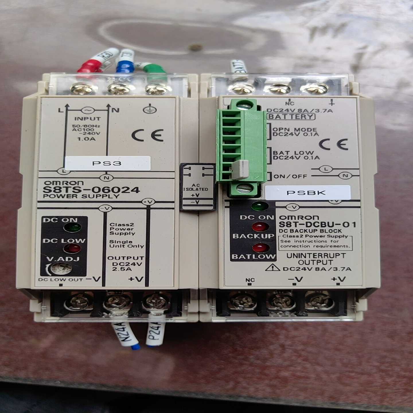 电源S8TS-06024S8T-DCBU-01一组，询价