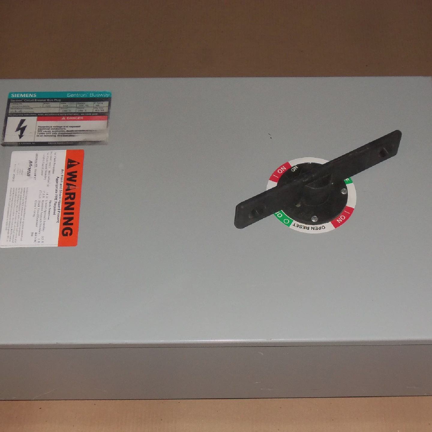 ITE SIEMENS SENTRON 400 AMP 600V BUS PLUG SXJC4600G SXJC4400