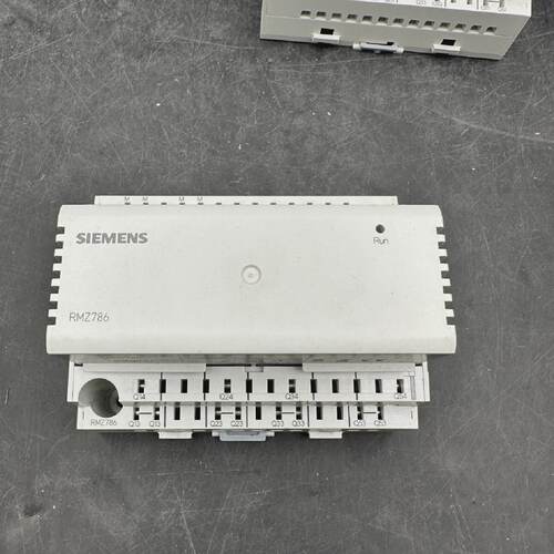 1 Pc X Siemens RMZ786 Controller